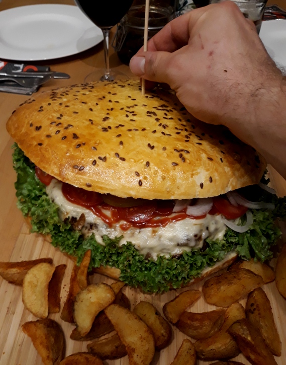 Ultimate Cheeseburger_Größe