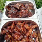 Chicken Wings und Baby Back ribs gesmoked